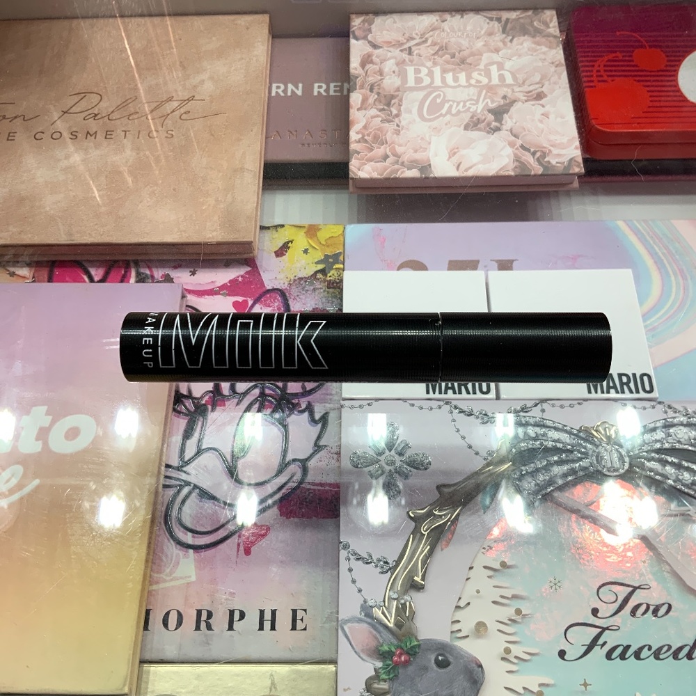 Milk make up eyelash primer and enhancer